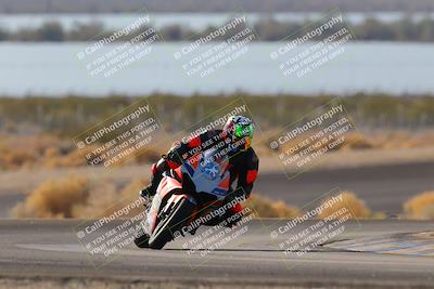 media/Dec-18-2022-SoCal Trackdays (Sun) [[8099a50955]]/Turn 14 (940am)/